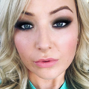 ama-photo-makeup-2.jpeg