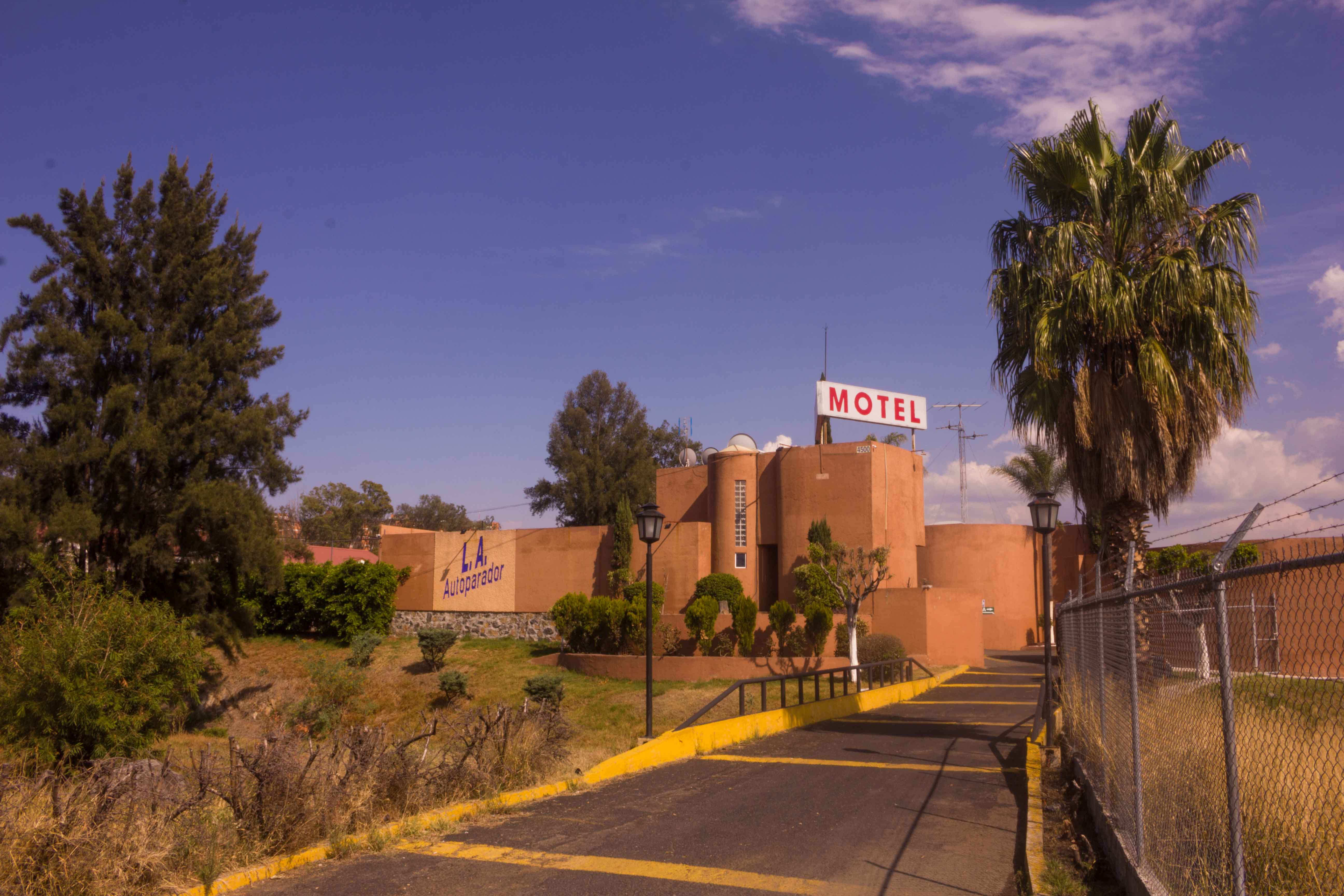 Motel LA Autoparador - Hotel in Morelia, MIC