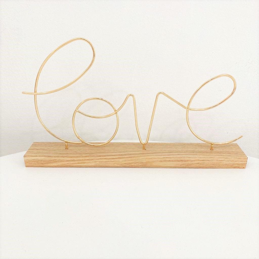 Love Dourado Base Madeira