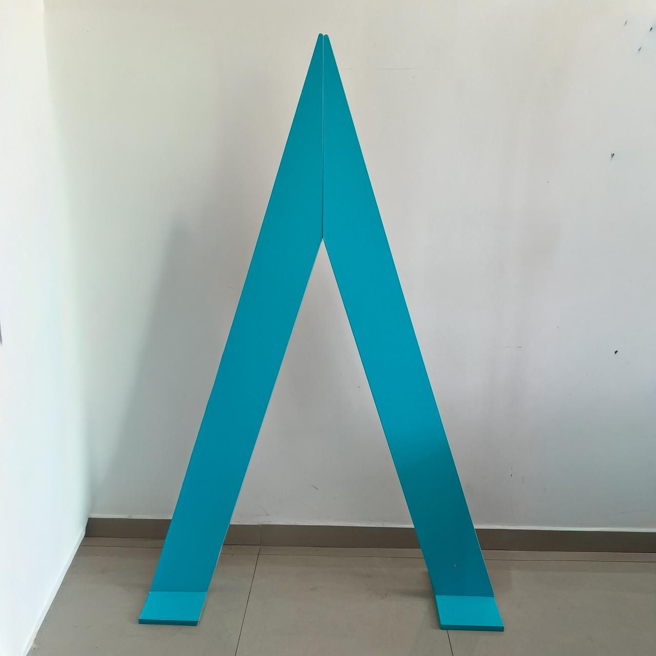 Painel Portal Triangular Azul Turquesa