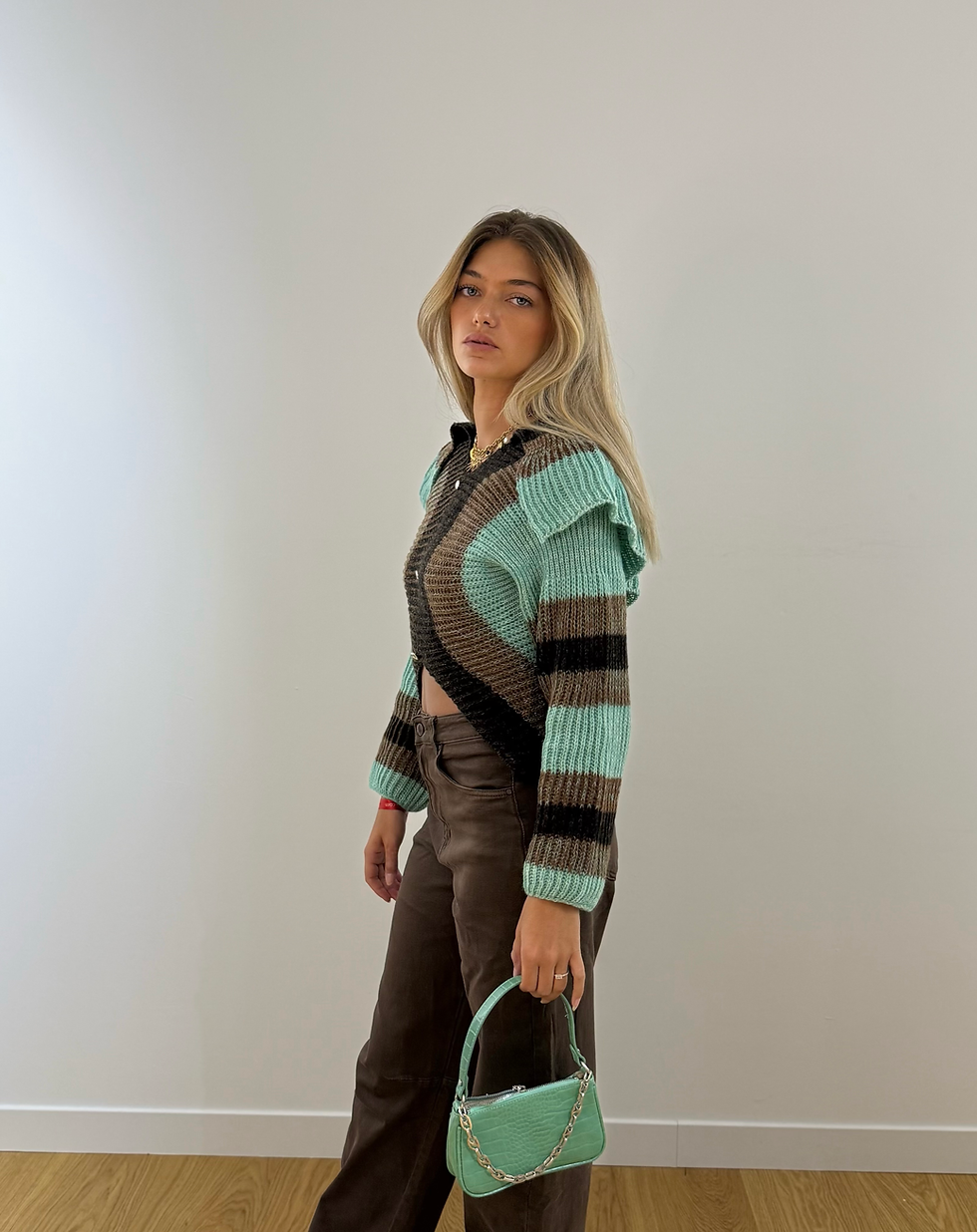 Miniature : Pull Mia 