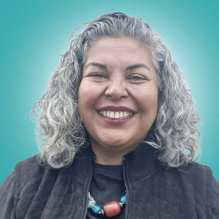 Portrait photo of Andrea