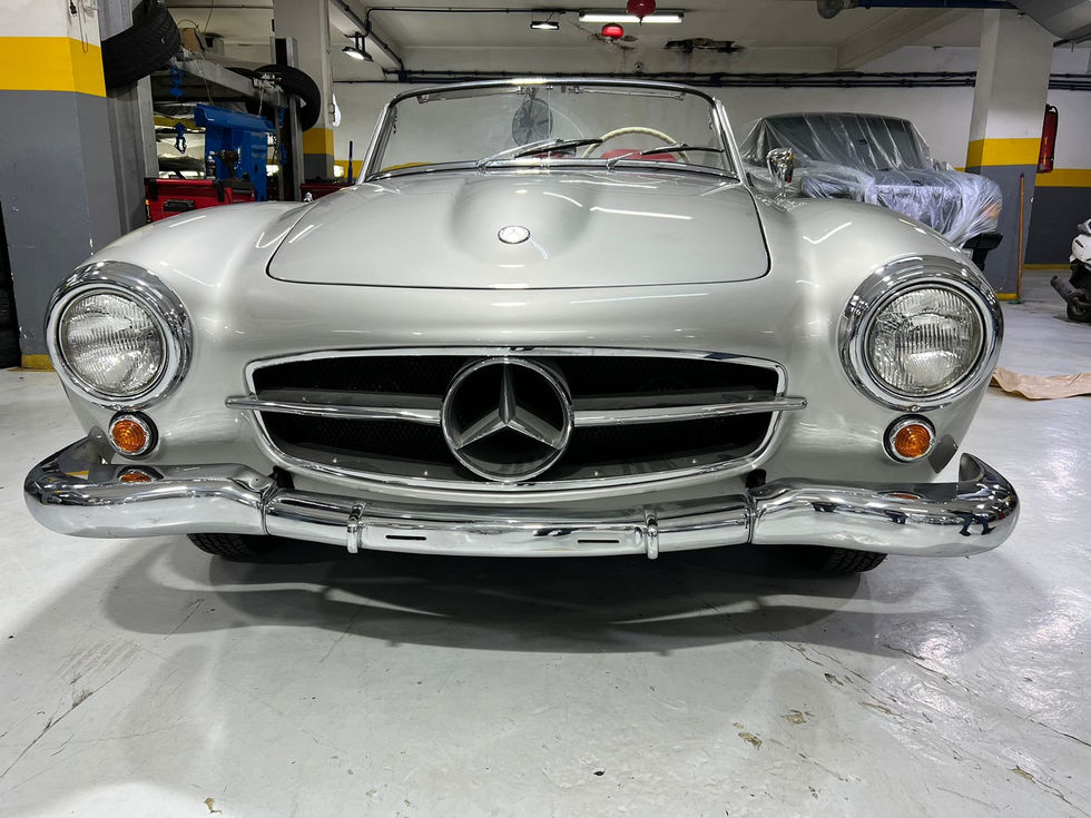 Mercedes 190 SL Silver 19.jpeg
