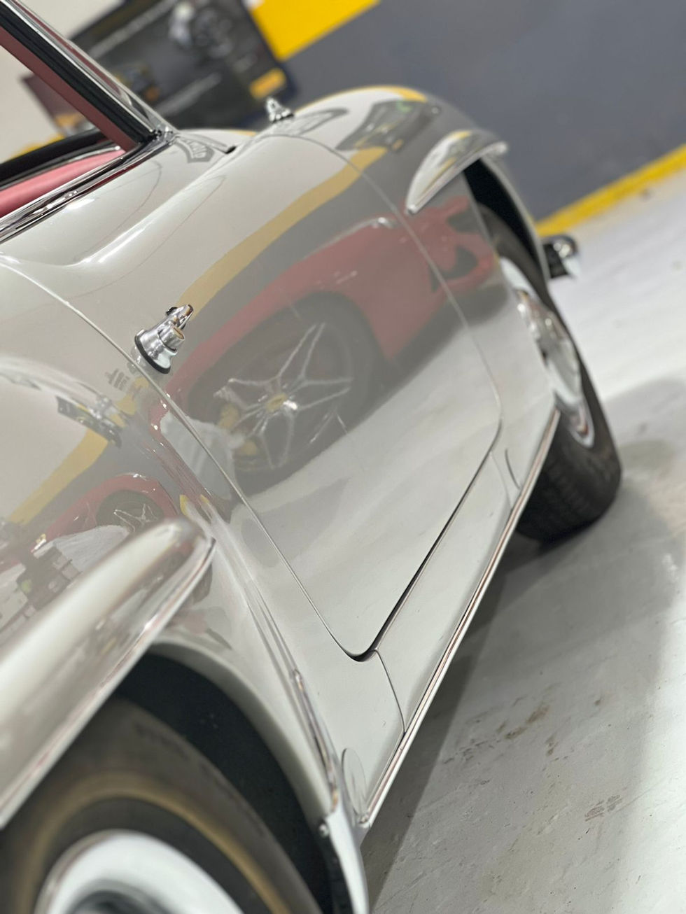 Mercedes 190 SL Silver 5.jpeg