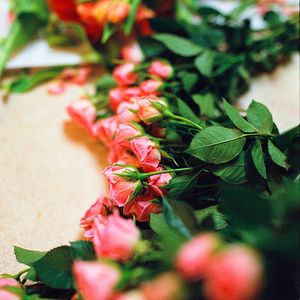 FLORAL + SET DESIGN