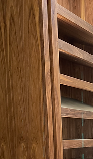 Closet with high carpentry lights