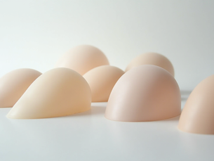 Breast Implants with Dr. Ronald Espinoza in New York and Miami