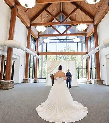 eagle-creek-wedding-ceremony-great-room.webp