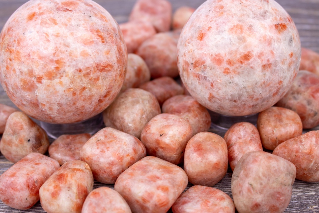 Pink Sunstone, Spiritual Growth, using gemstones, self-esteem boosting, Take Time For You, heal anxiety, using crystals, Information, how to buy crystals, insomnia, Crystals can heal you, heal the past, heal yourself, how to know which crystal is right for you, self-help, self-healing, gemstones, Psychic Development, Heal With Crystals, get over past relationships, how to know which crystals to buy, self-worth boosting, how to choose crystals, heal emotional abuse, self-love, gems, #foryoupage, #foryou, 21 symptoms that you can heal with gemstones, self-nurturing, crystals, For You, PMCM, #PMCM, Psychic Medium Christine Marie, #psychicmediumchristinemarie, PsychicMediumChristine.com, Psychic Medium, #psychicsofinstagram, #psychicsoffacebook, #psychicmediumsofinstagram, #psychicreader, 