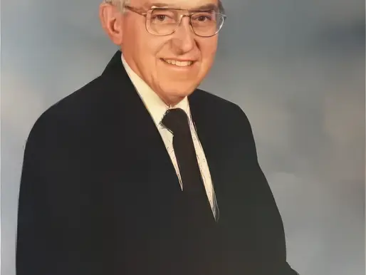 Marlo E. Farlick