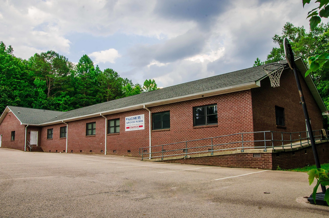 Salisbury Adventist School