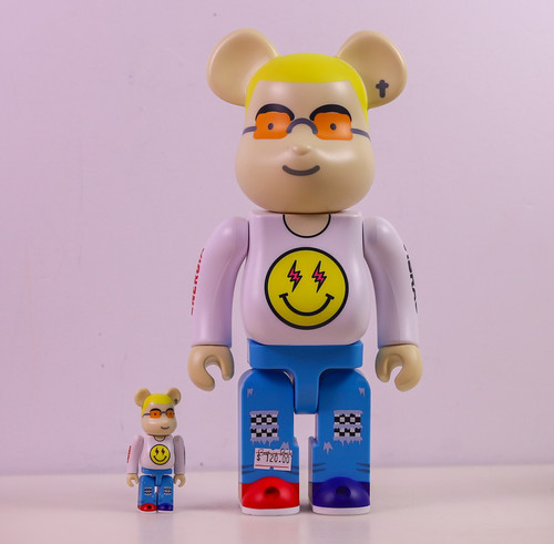 MEDICOM TOY - J.Balvin Neon Dreamz 8"Super レア即完品 J. Balvin Bearbrick 400% and 100% Medicom New with Box