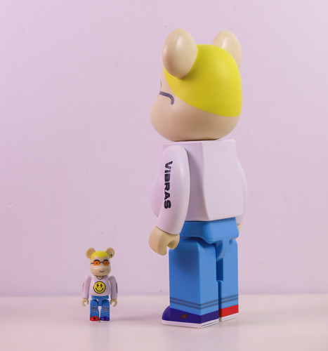 J. Balvin Bearbrick 400% and 100% Medicom New with Box