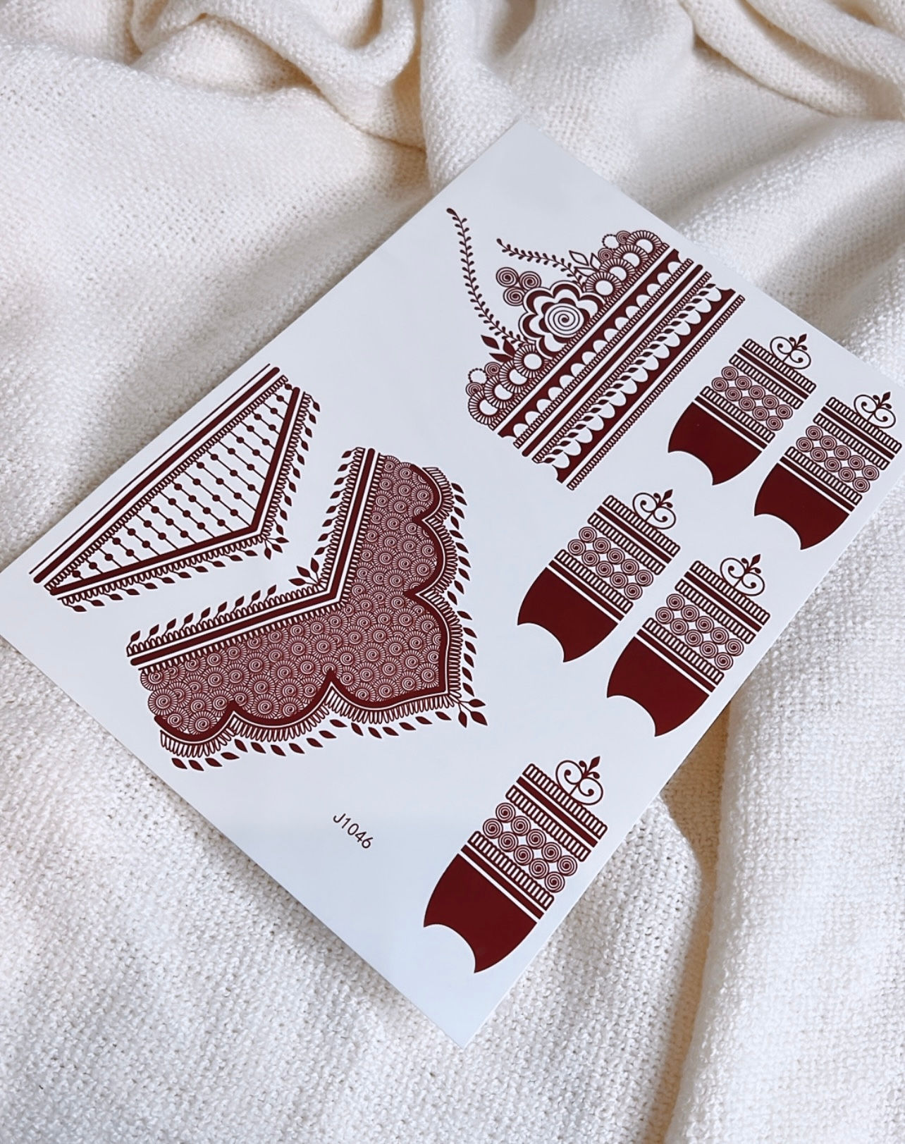 Lazy Girl Henna : Begum