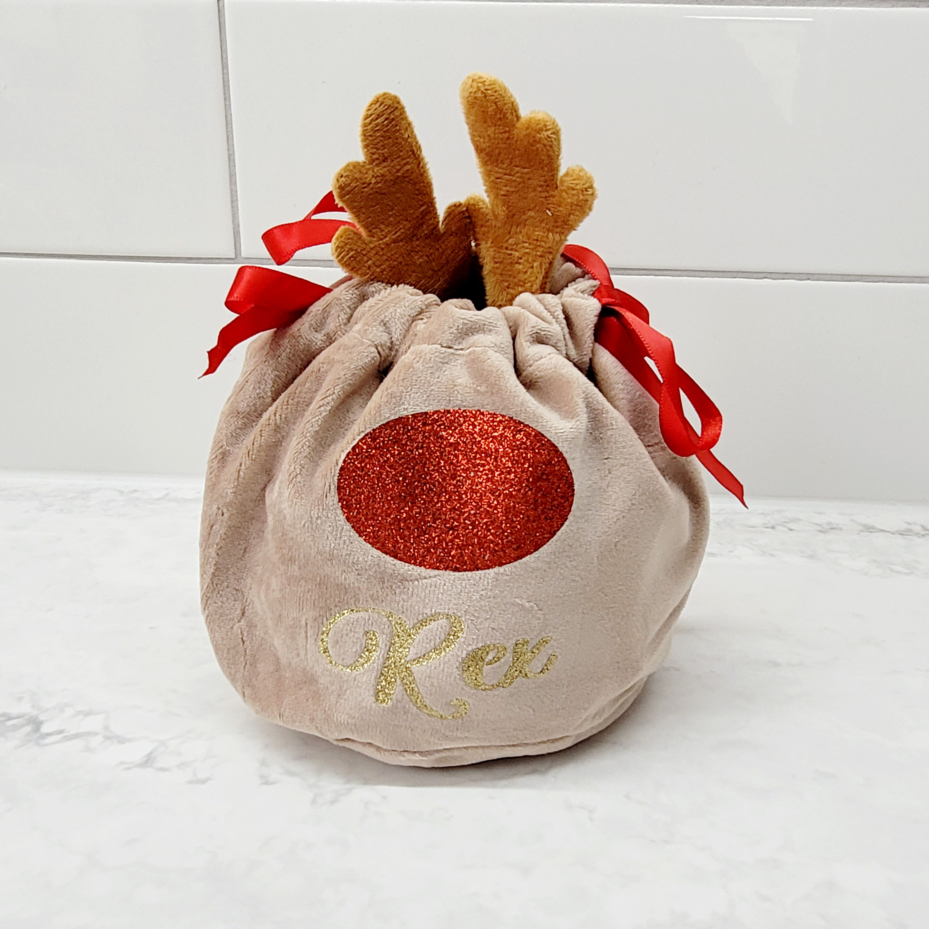 Reindeer pouch 