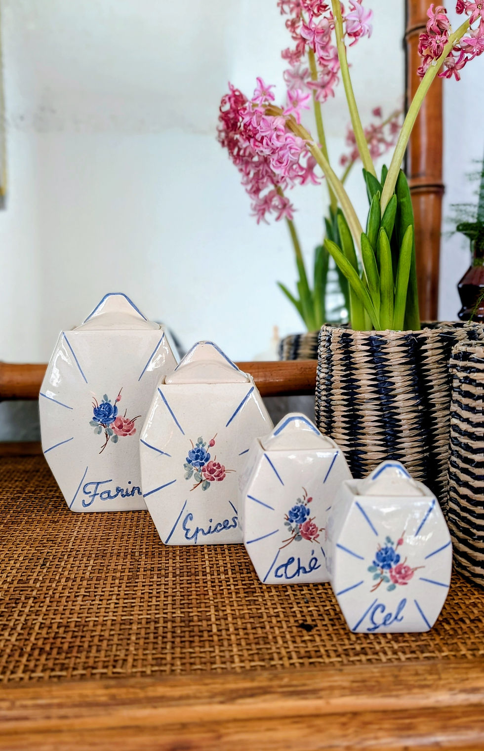 Miniature : ENSEMBLE DE VAISSELLE VINTAGE " DÉCOR FLORAL"