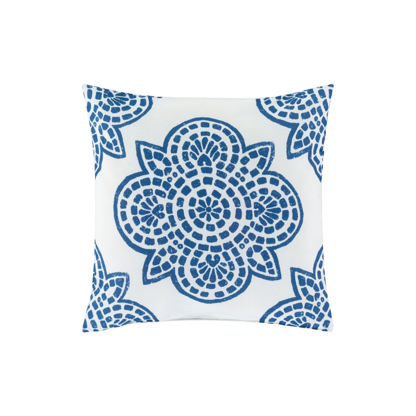 Hemma Throw Pillow (4 Patterns)