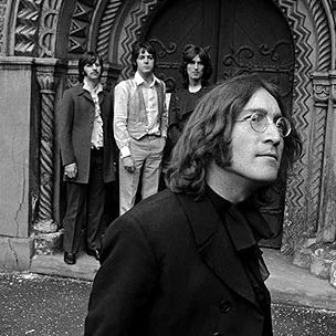 גדולים יותר מישו: הביטלס, אלוהים, דת ואמ