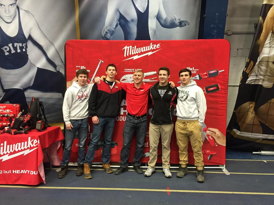 Kyle Dake w/FC Wrestlers