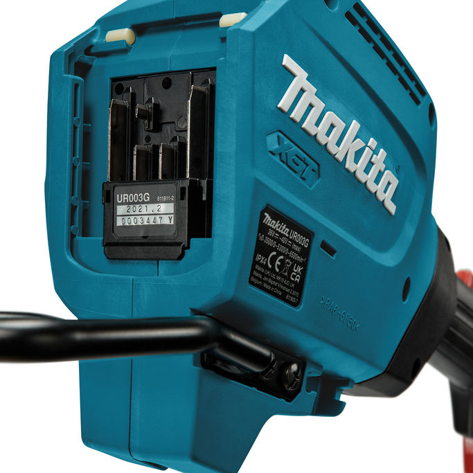 Прев'ю: Акумуляторна коса XGT 40 V MAX Makita UR003GZ01