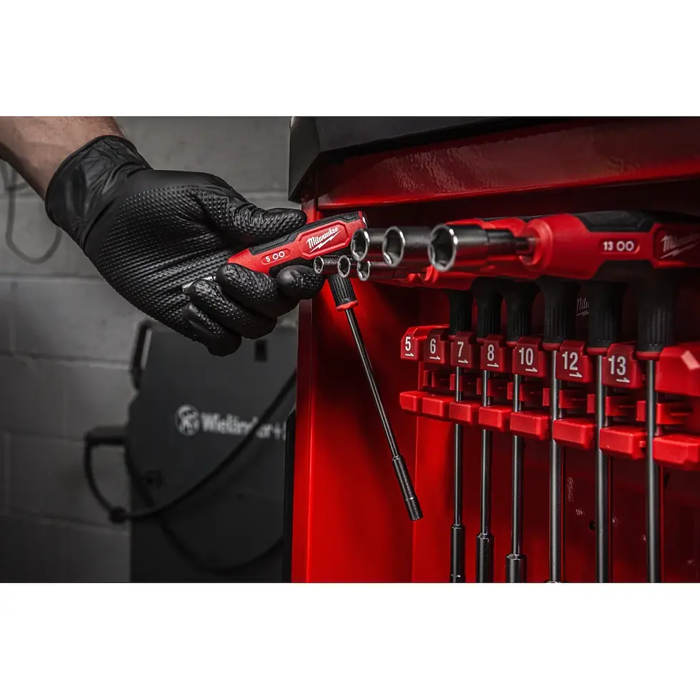 Прев'ю: Набір ключів Г-подібних з 6-гранними головками, 7 шт MILWAUKEE 4932498704