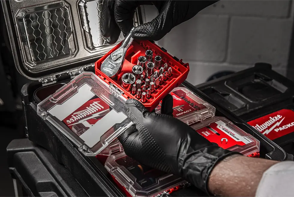 Прев'ю: Набір біт та головок з тріскачкою 1/4″, 25 шт, PACKOUT™ Milwaukee 4932499470