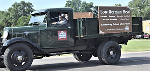 Threshing Days 2022 (Roger B. and '34 Ford.JPG