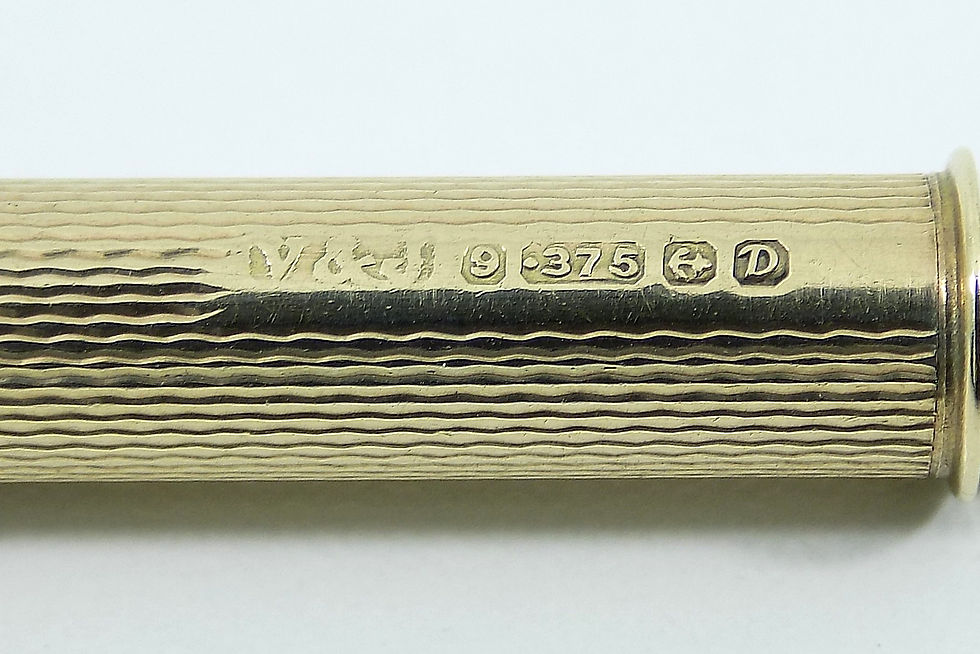 Thumbnail: Vintage 9ct Gold Hallmarked Propelling Toothpick, (Villiers & Jackson, 1953)