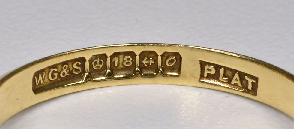 Thumbnail: Vintage 18ct Gold & Platinum Diamond Daisy Ring, (Birmingham, 1963)
