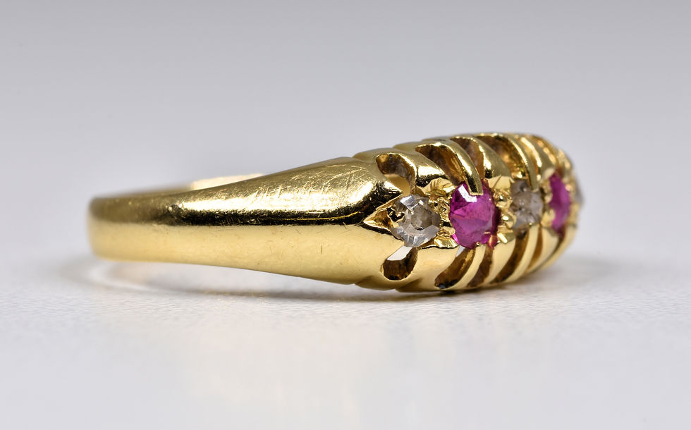 Thumbnail: Antique George V 18ct Gold Ruby & Diamond Ring, (Birmingham, 1914)