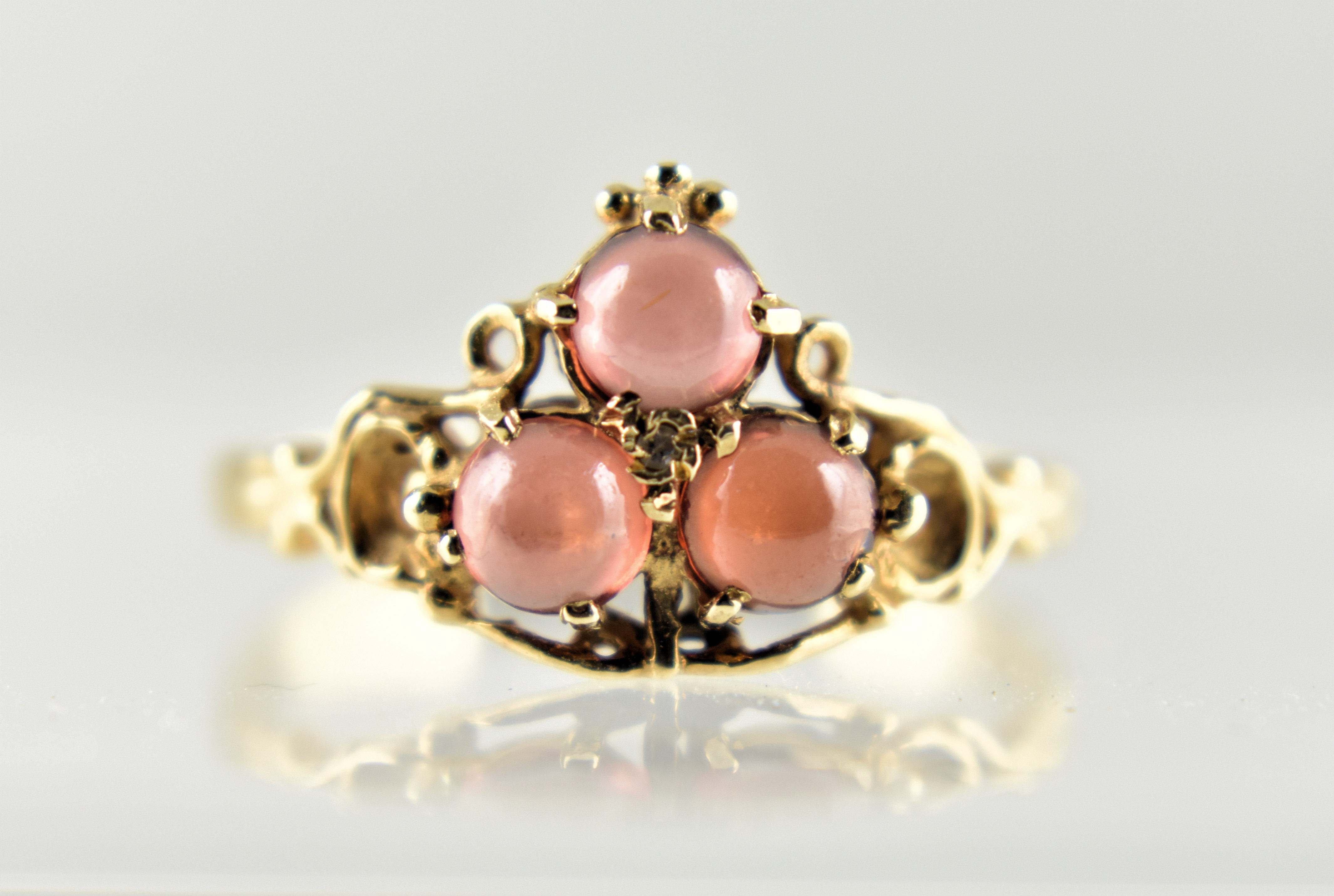 Vintage 9ct Gold Padparadscha Gem Stone & Diamond ring, 1996