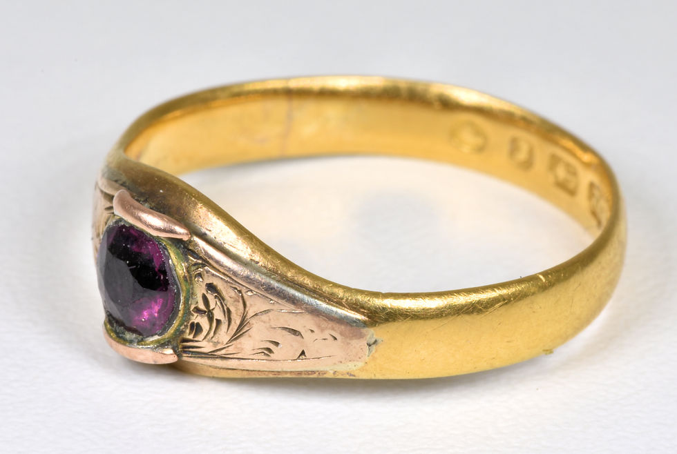 Thumbnail: Antique Victorian 22ct Gold Amethyst Ring, (Birmingham,1877)
