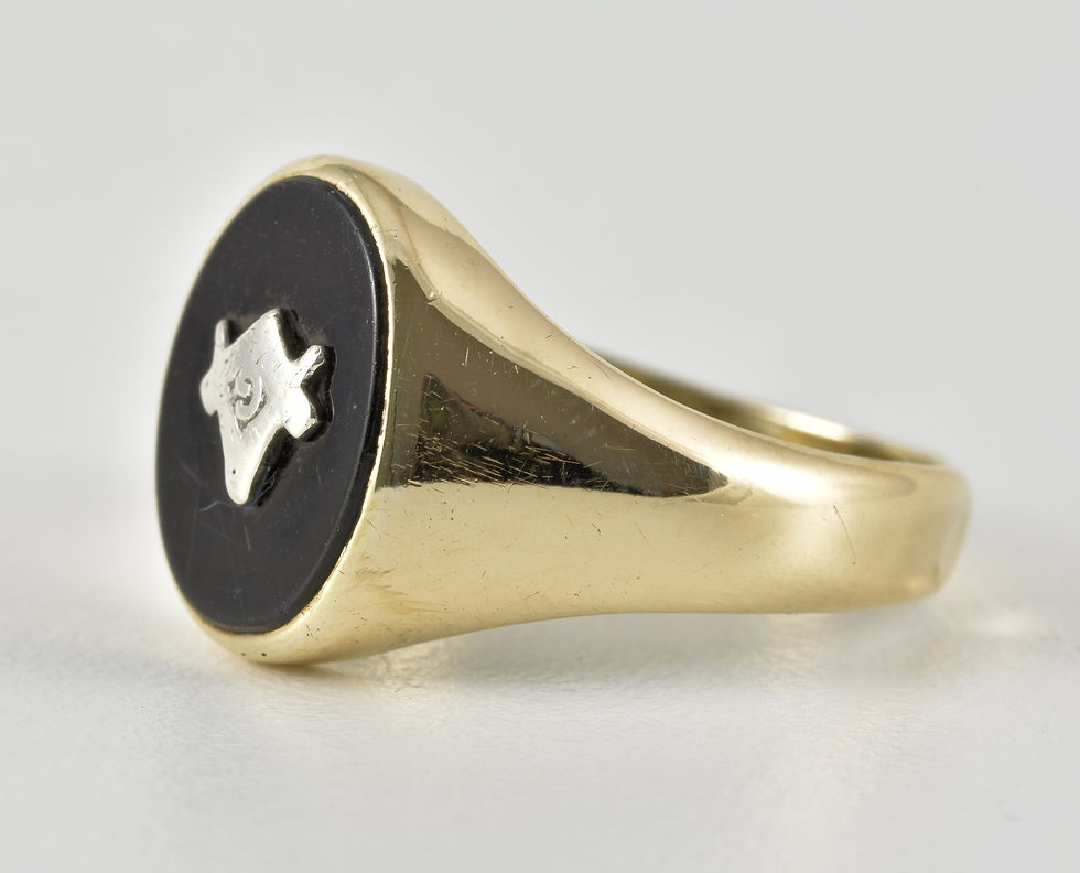 Thumbnail: Vintage 9ct Gold Freemasons Masonic Onyx Ring