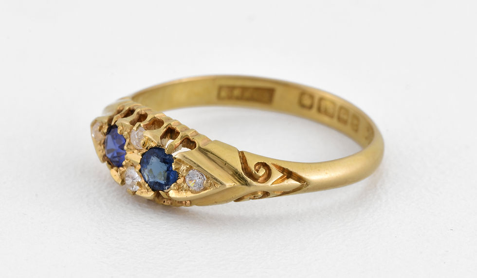 Thumbnail: Antique George V 18ct Gold Sapphire & Diamond Boat Ring