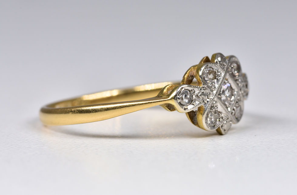 Thumbnail: Antique Art Deco 18ct Gold & Platinum Diamond Ring, (1930's)