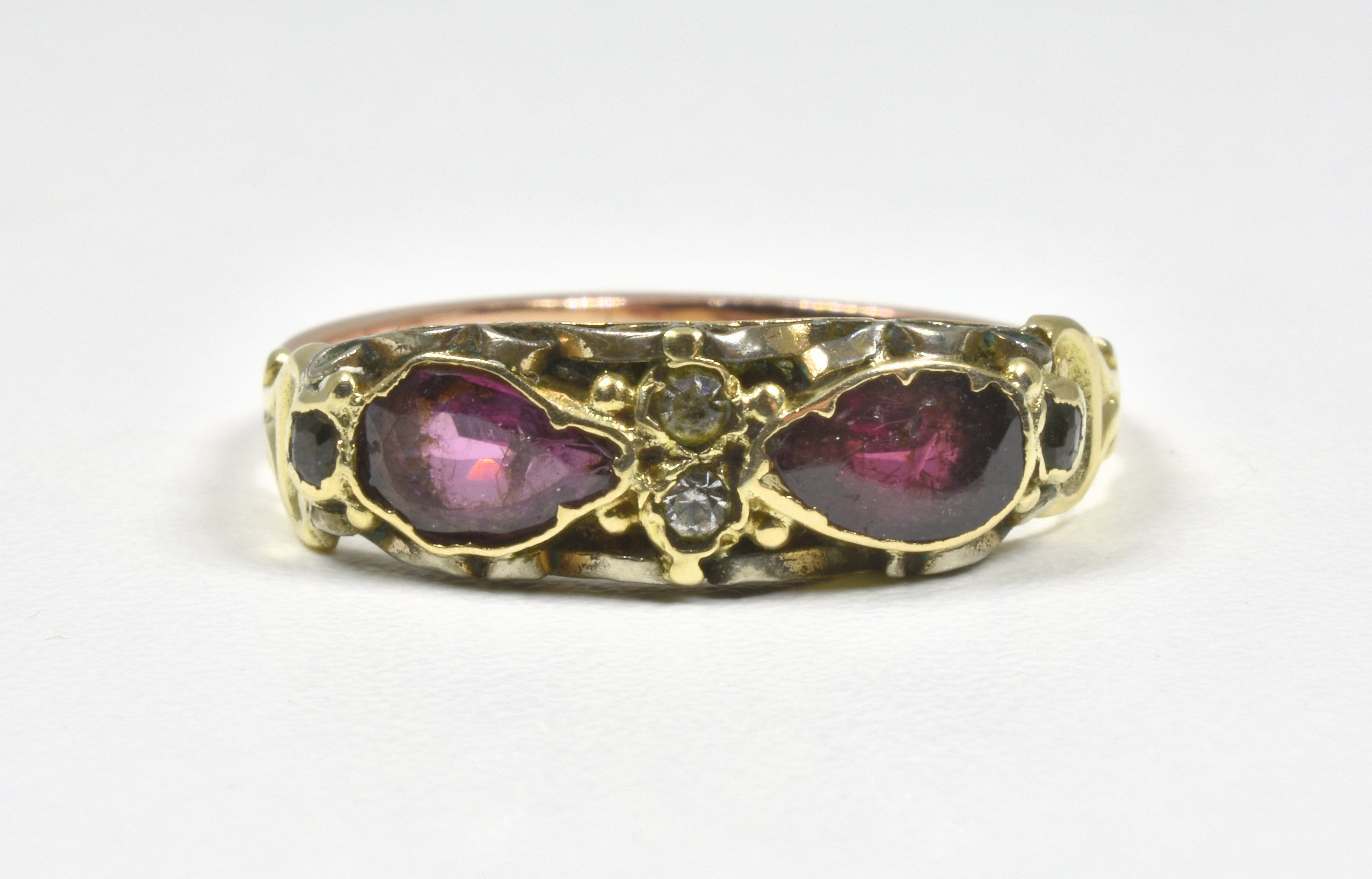Antique Victorian 15ct Gold, Amethyst, Emerald & Diamond Ring, (c1895)