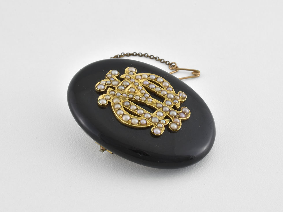 Thumbnail: Antique Mid Victorian Black Jet 18ct Gold Seed Pearl Mourning Brooch