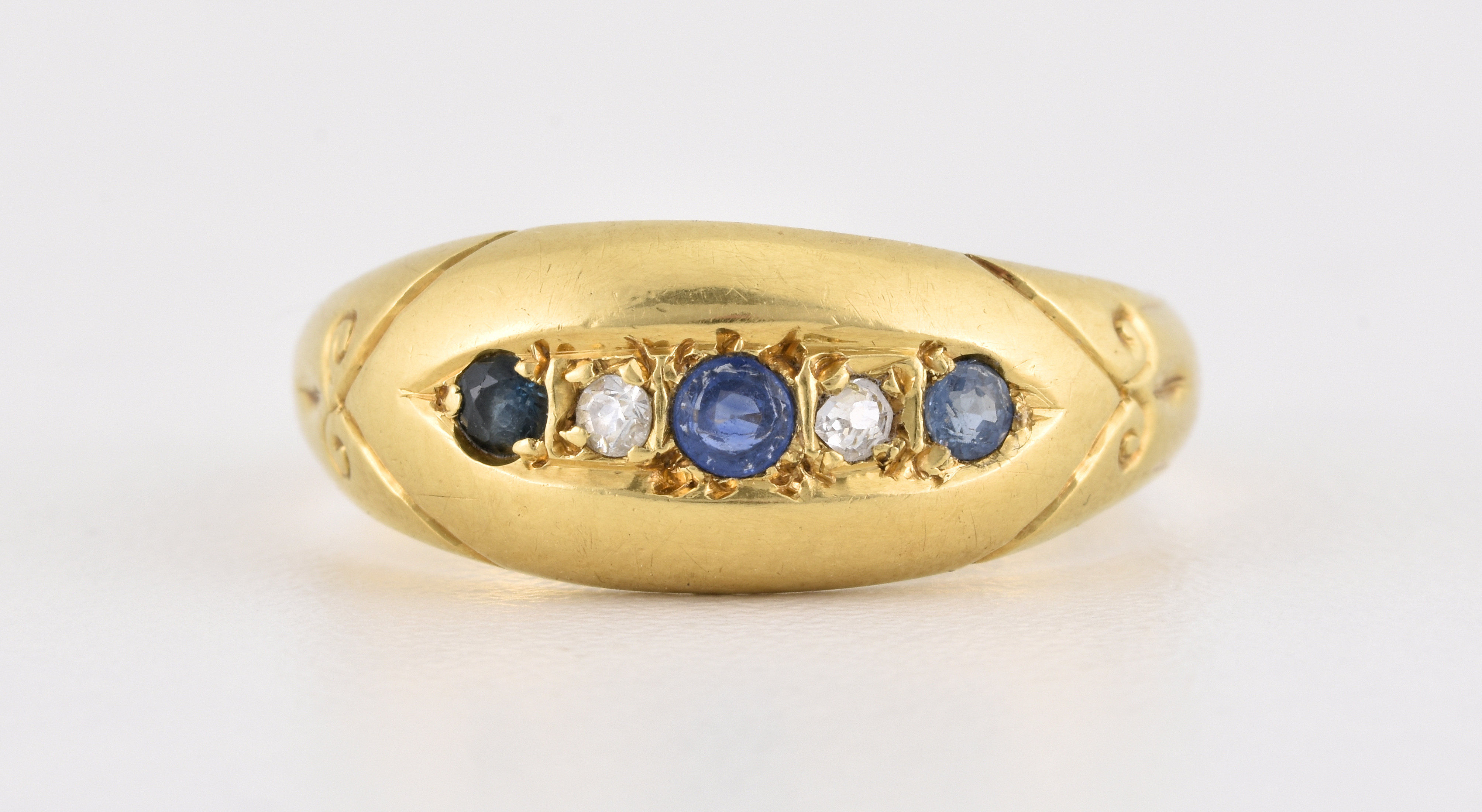 Antique George V 18ct Gold Sapphire & Diamond Boat Gypsy Ring