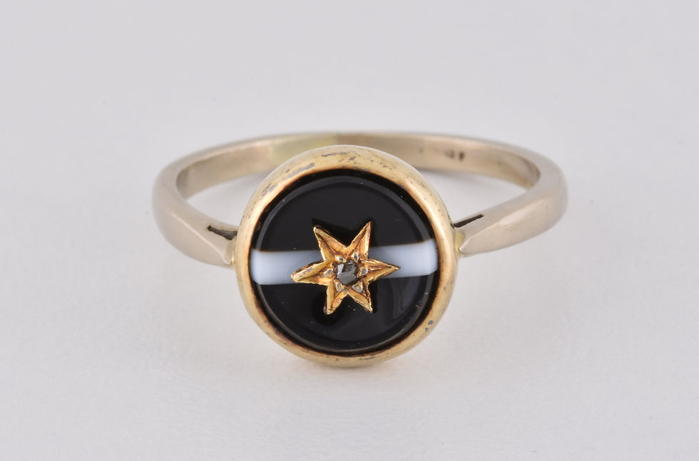 Thumbnail: Antique Victorian 18ct Gold Banded Agate & Diamond Closed Back Mourning Ring
