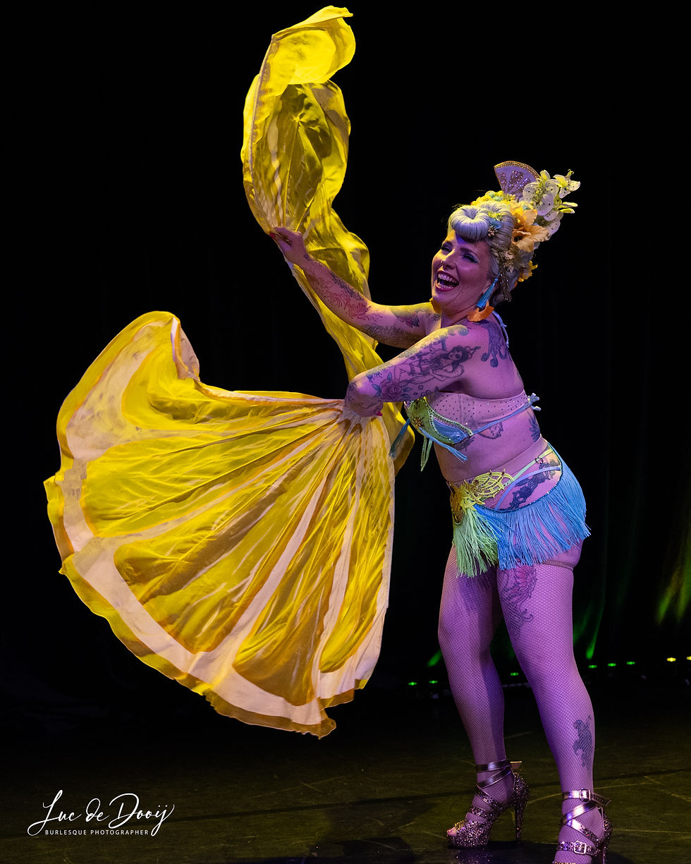 X-Squeeze it @ Dutch Burlesque Festival, Utrecht, Pays-bas