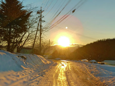 夕方のドライブでは夕陽にご注意を!