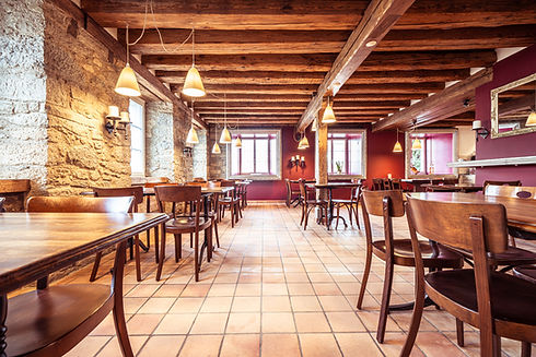 20-LoewenNG-Restaurant-2.jpg