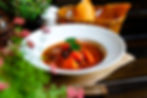 Bắp hoa bò Mỹ nấu kiểu Hungary kèm bánh mì (Goulash)