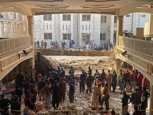 Masacre en una mezquita de Pakistán, deja más de 60 muertos