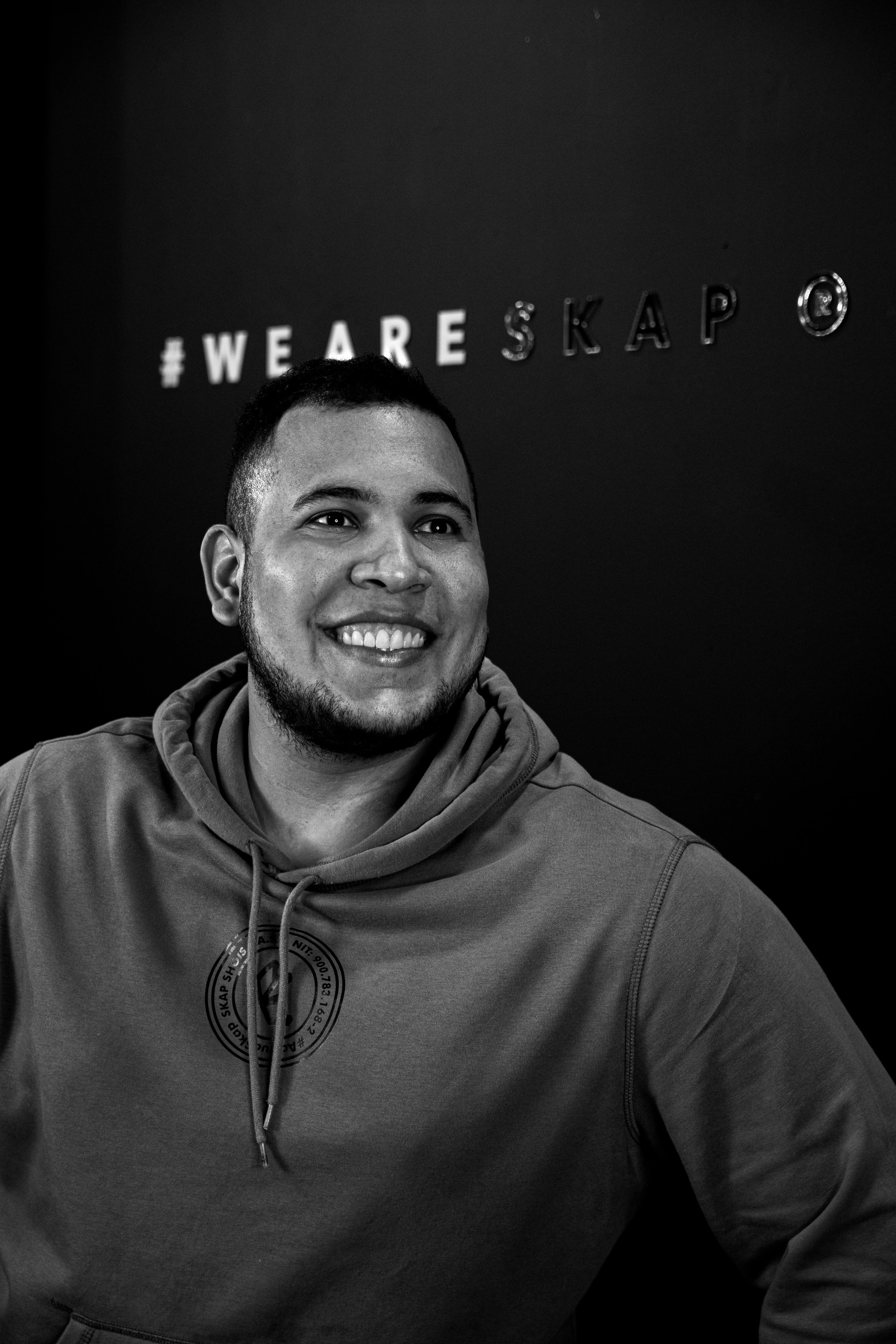 Luis-Carlos-Perez-CEO-Agencia-de-Diseño-grafico-Skapshois