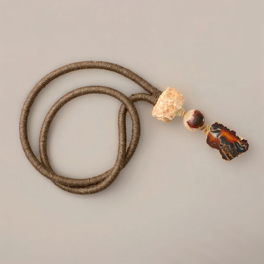 Órbita Mineral — escultura contemporânea ÂNIMA BRUTA, 80 cm