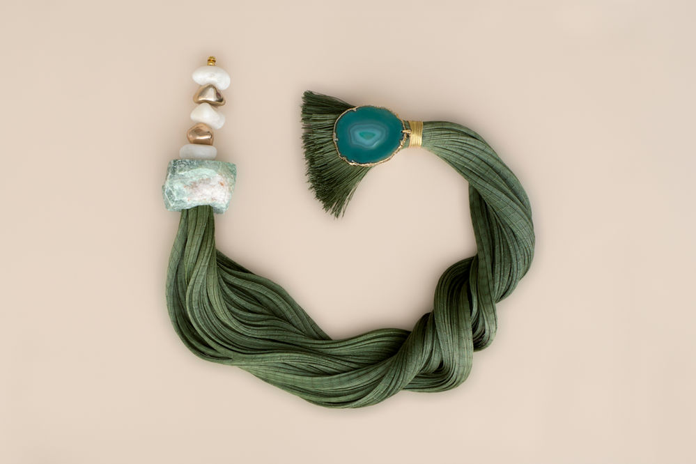 Verde Profundo — escultura contemporânea ÂNIMA BRUTA, dimensões sob consulta