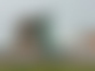 VÍDEO: estátua da Havan desaba durante temporal no RS