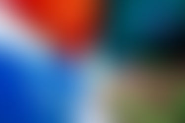 12月のアクリルは色付きはじめ