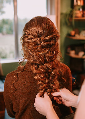 bellingham_hair_makeup_zoedealphotography-19.jpg